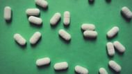 Laxative tablets (Image via Getty Images)